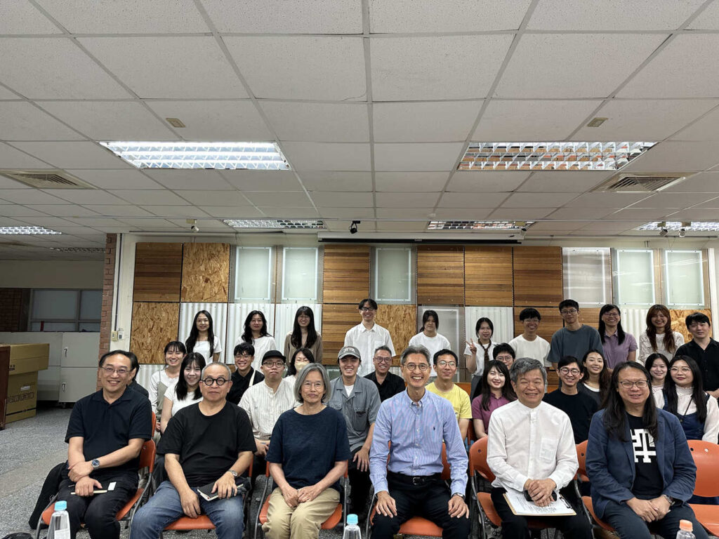 室內設計與AI研究交流會團體合照，設計與建築領域成員共同探討AI應用
